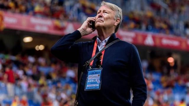 bb体育平台-两次退休又两次复出 北欧足球教父挂帅冰岛